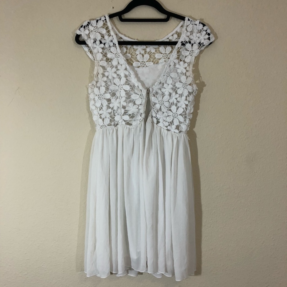 Gorgeous floral lace/knit chiffon dress - Picture 2 of 6